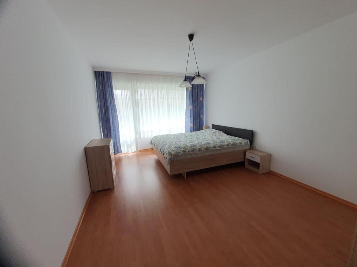Апртамент Чайка Бл.17 Varna Exterior photo